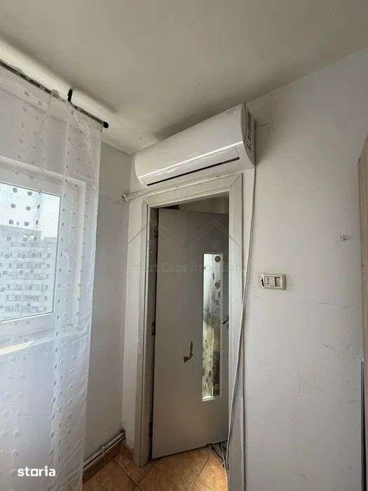Garsoniera Alexandru in bloc de apartamente — fotografia 3