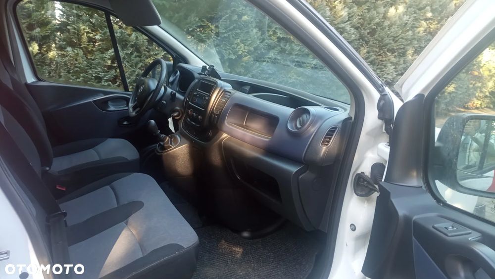 Opel Vivaro - 6