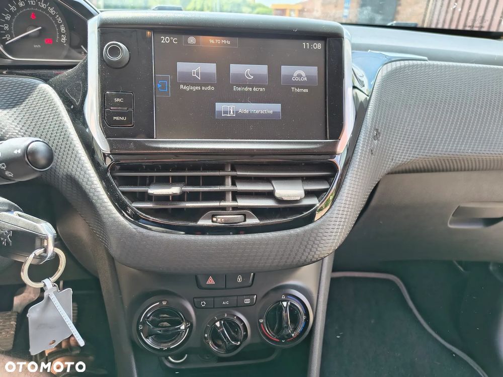 Peugeot 2008 - 27