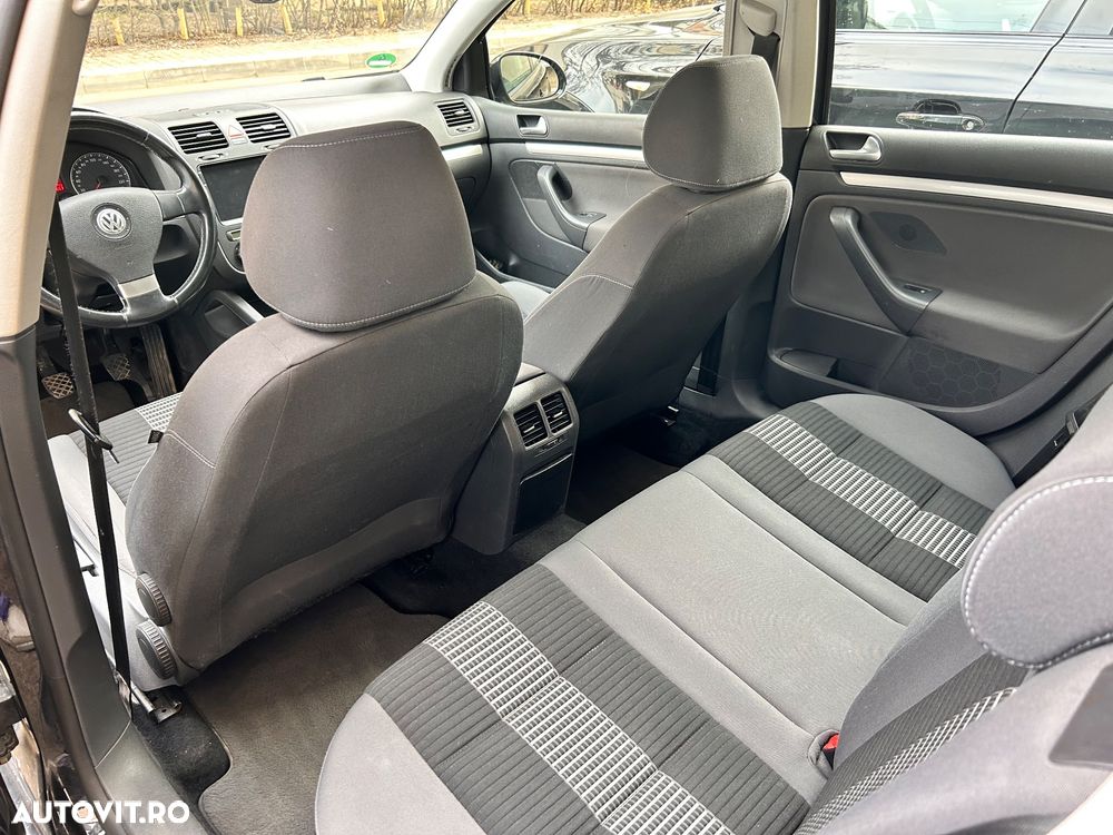 Volkswagen Golf 1.9 TDI Sportline - 8