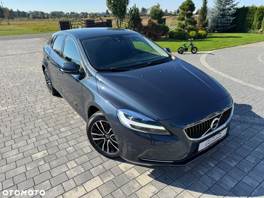 Volvo V40 - 18