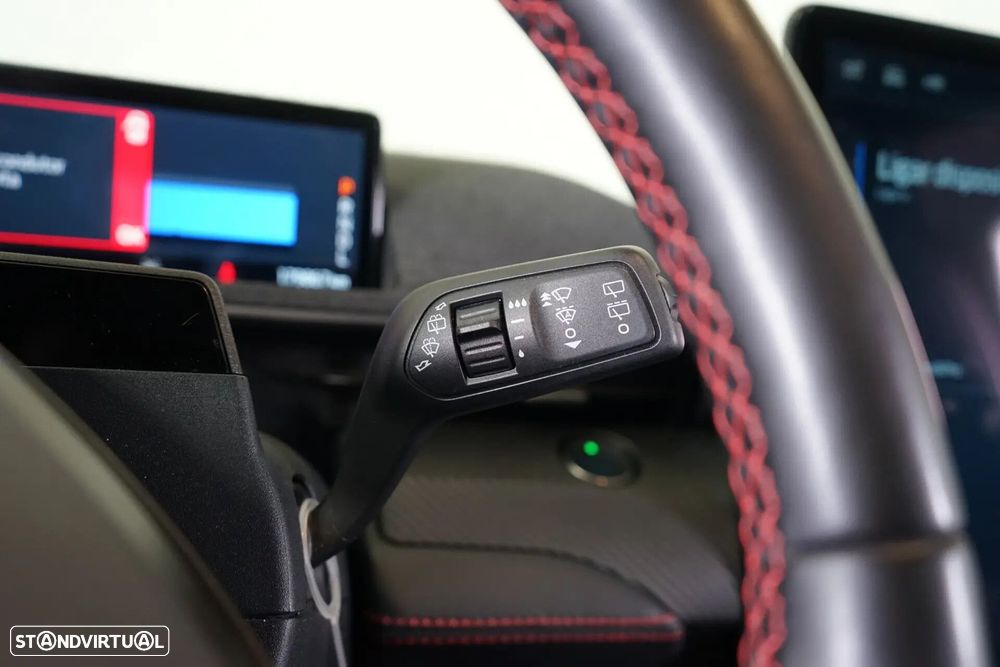 Ford Mustang Mach-E - 28