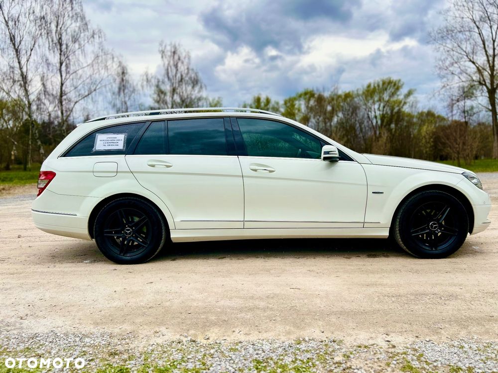 Mercedes-Benz Klasa C 180 Kompressor BlueEFFICIENCY Special Edition - 4