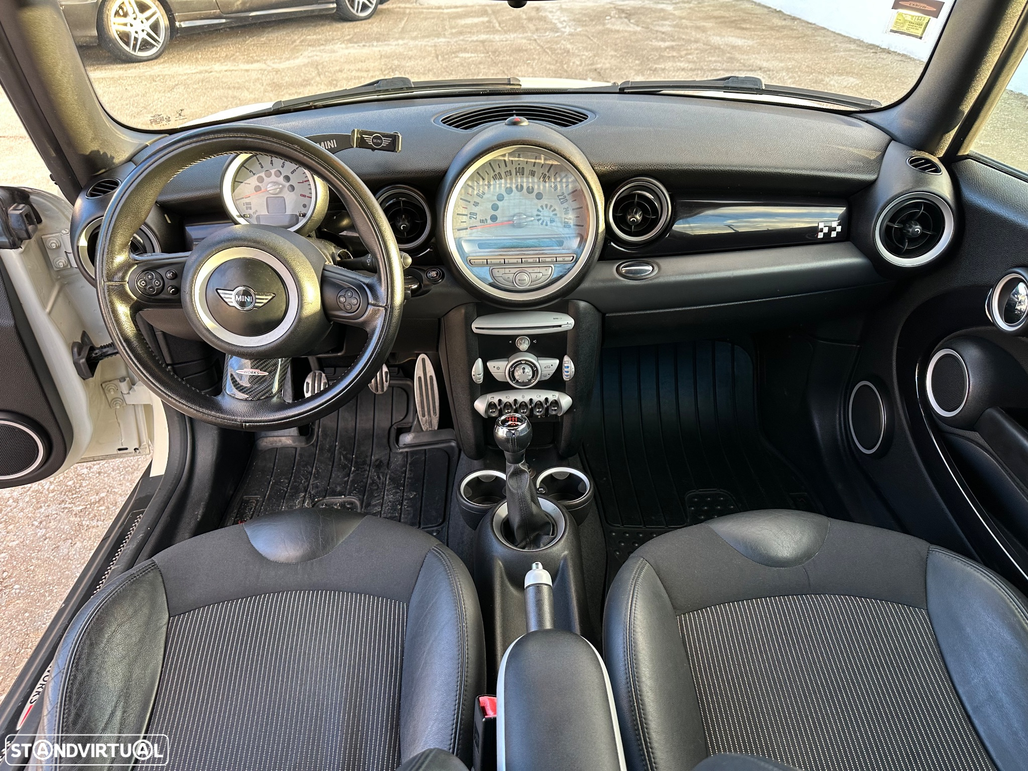 MINI 3 Portas John Cooper Works - 42