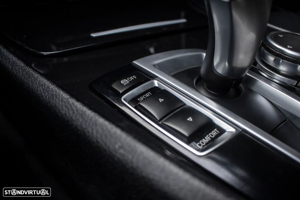 BMW 520 Gran Turismo d Line Luxury - 24