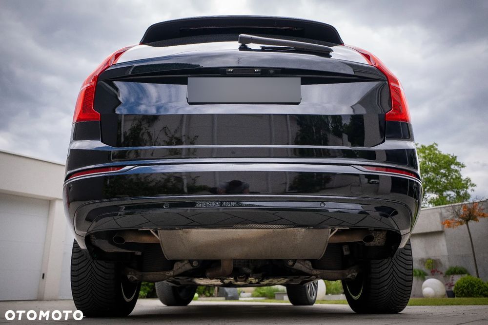 Volvo XC 90 - 7