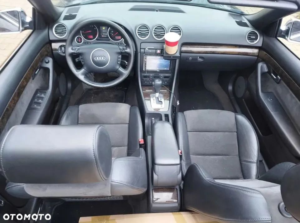 Audi A4 Cabrio - 8