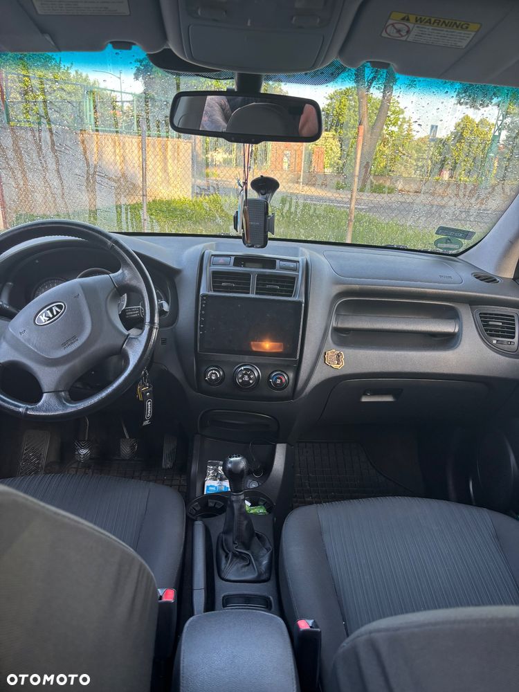 Kia Sportage 2.0 Expedition - 6