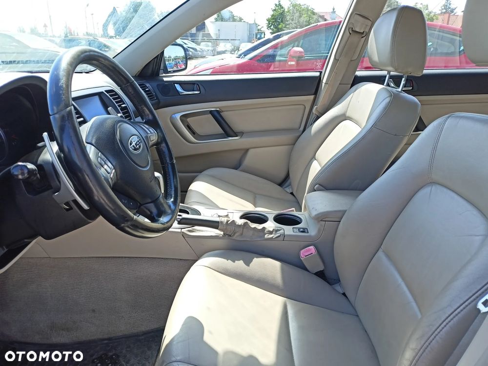 Subaru Outback - 9