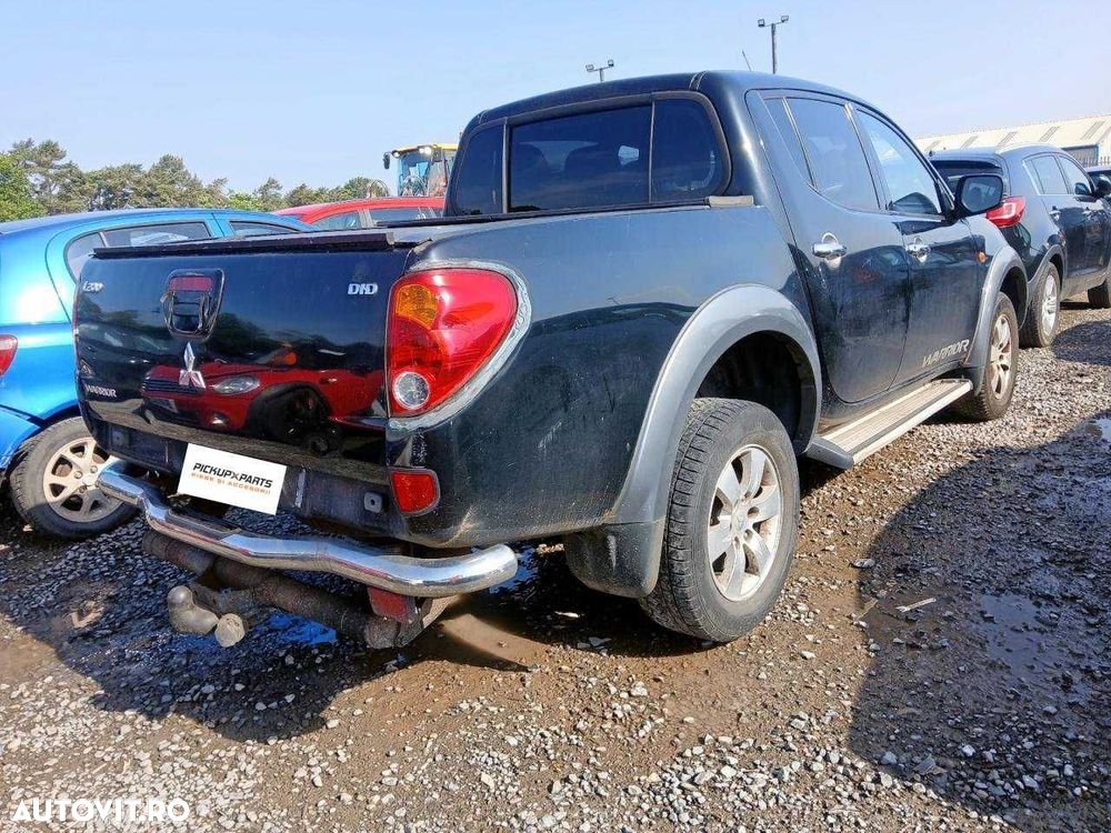 Dezmembrez Mitsubishi L200 2.5 Diesel 2007 - 8