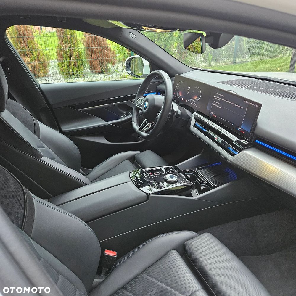 BMW Seria 5 520i mHEV M Sport - 5