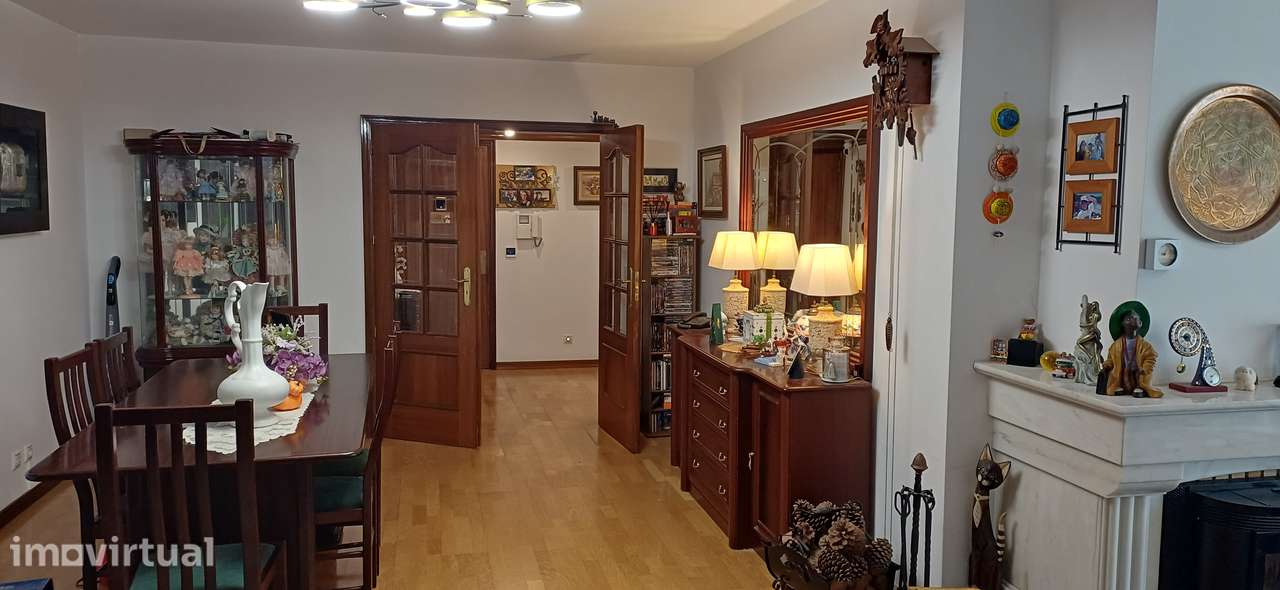Apartamento T3 com 2 casas de banho em Rio de Mouro - Fitares - Grande imagem: 5/15
