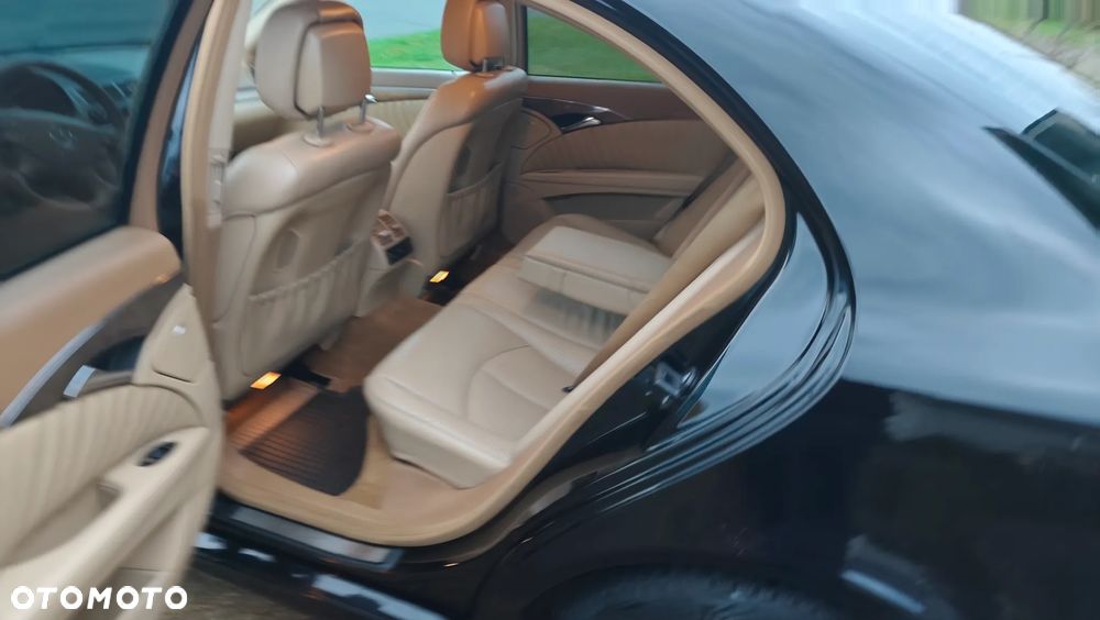 Mercedes-Benz Klasa E 320 CDI Avantgarde Sport Edition - 15