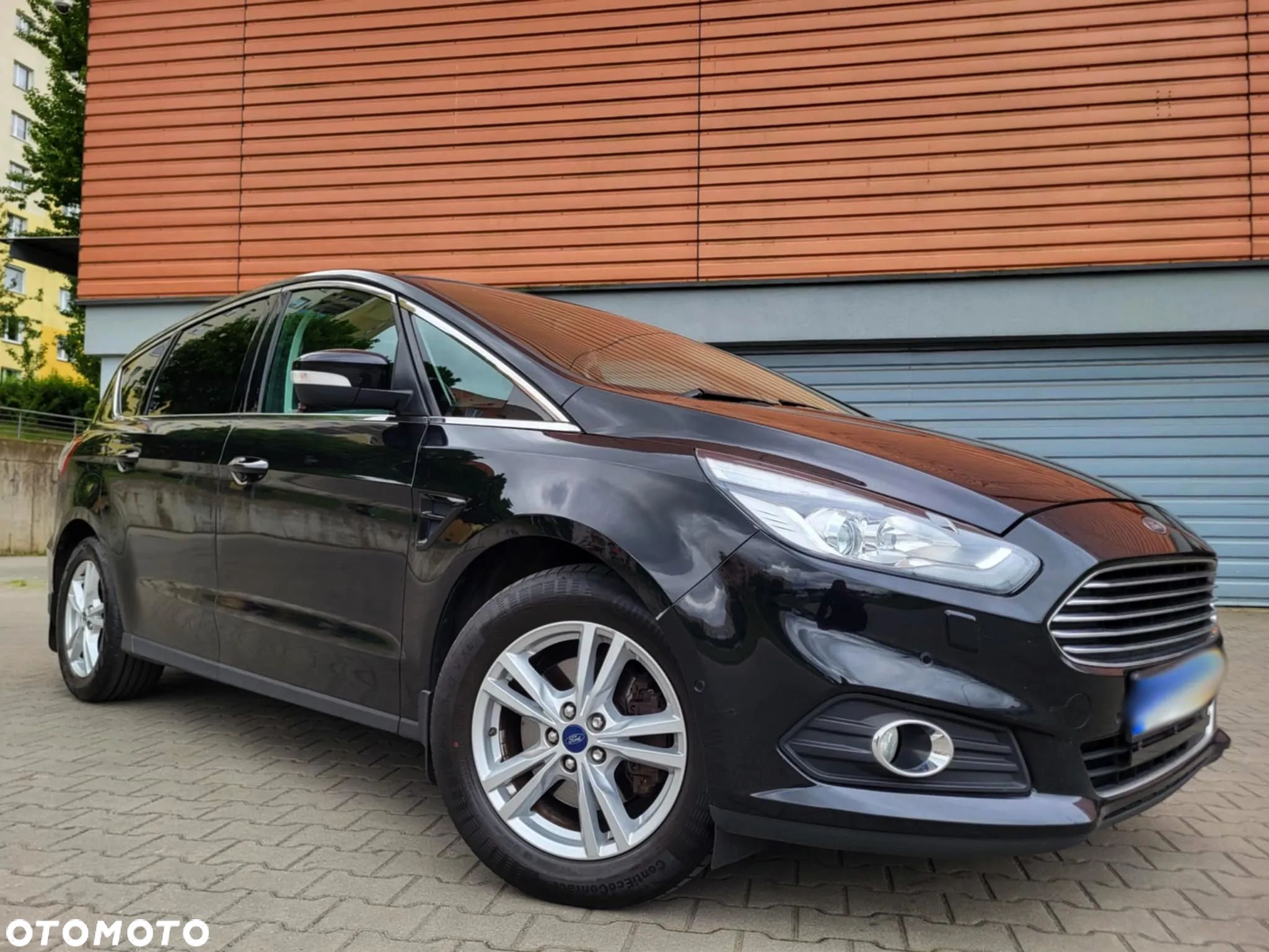 Ford S-Max 2.0 TDCi Titanium PowerShift - 1
