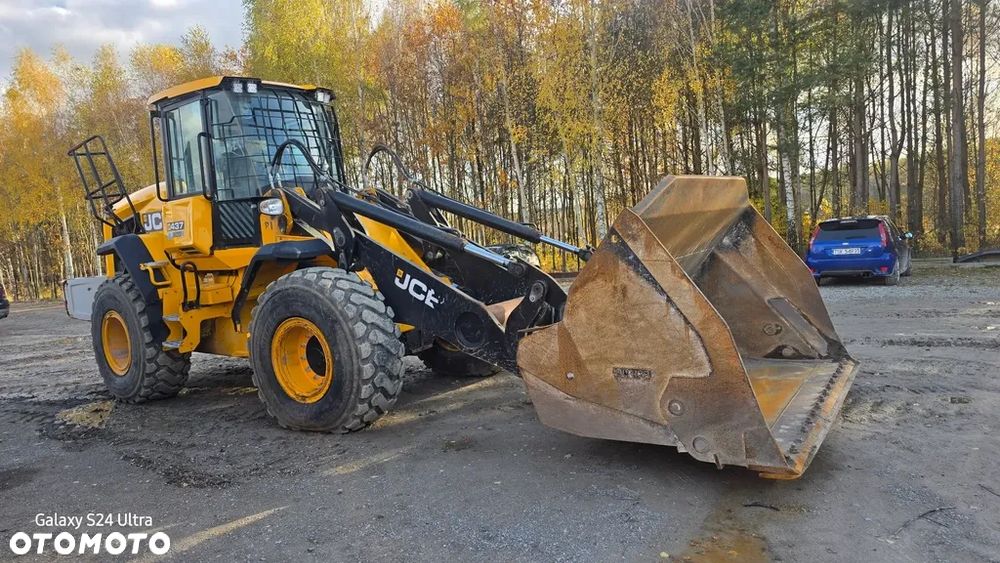 JCB 437 - 6