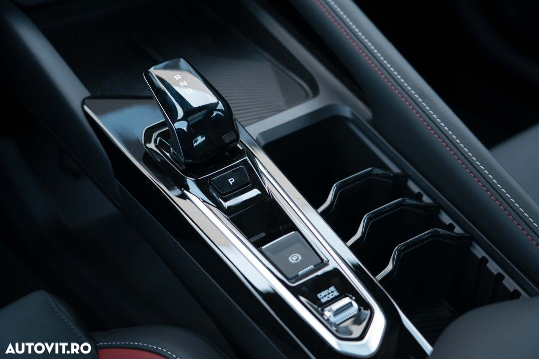Geely Coolray - 25