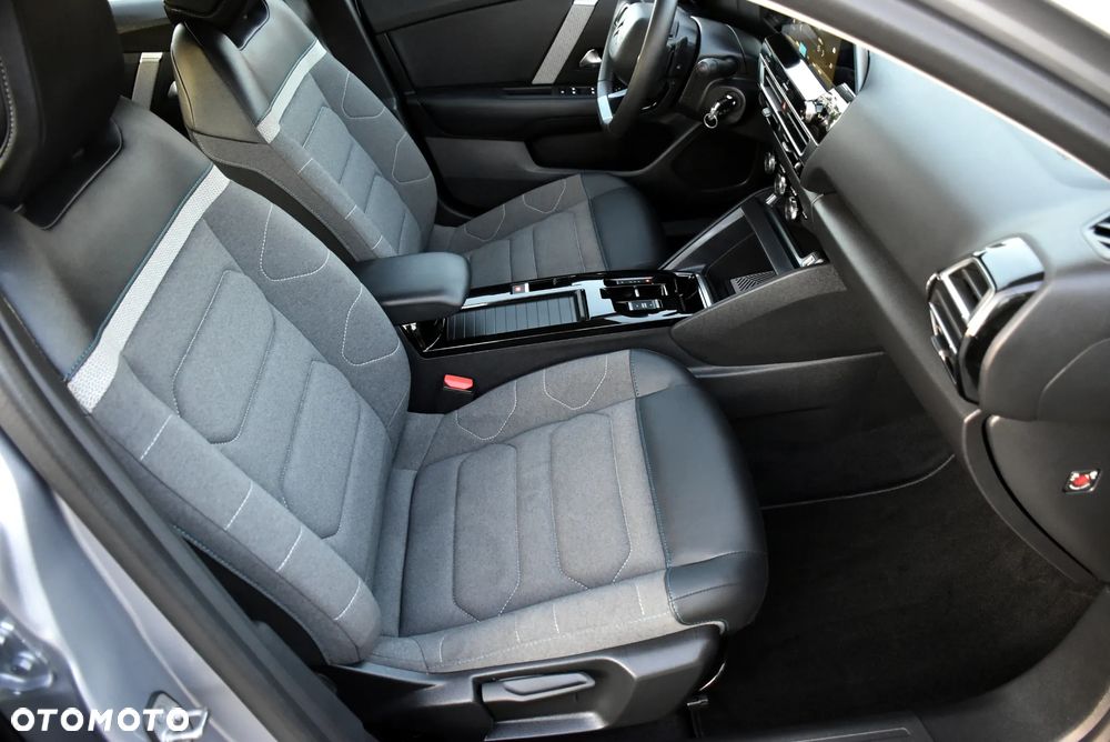 Citroën C4 BlueHDi 130 Stop&Start EAT8 FEEL PACK - 22