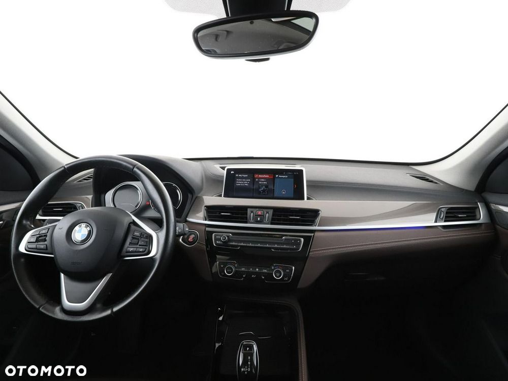 BMW X1 sDrive16d xLine - 16