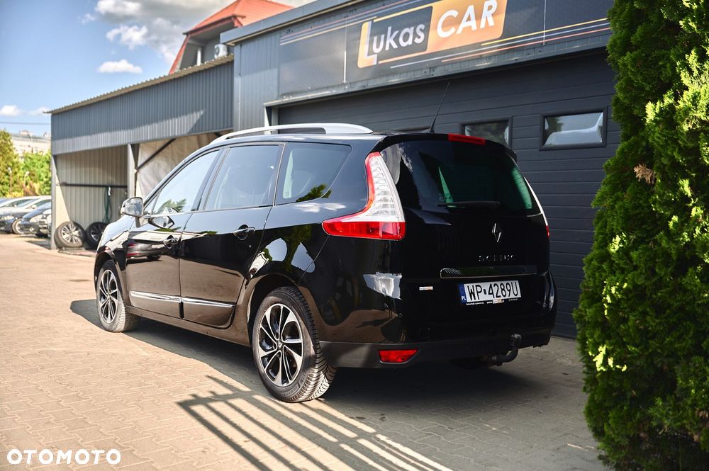 Renault Grand Scenic - 36