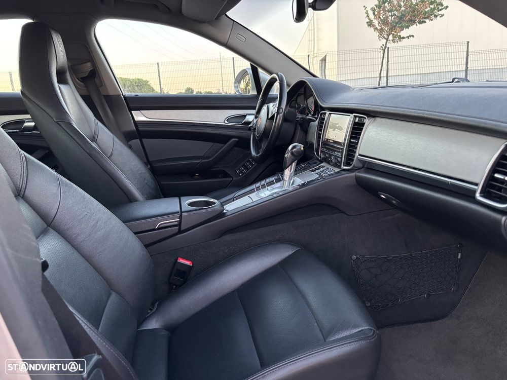 Porsche Panamera 3.0 V6 - 34
