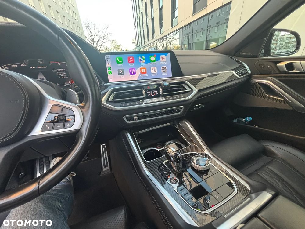 BMW X6 M50i - 36