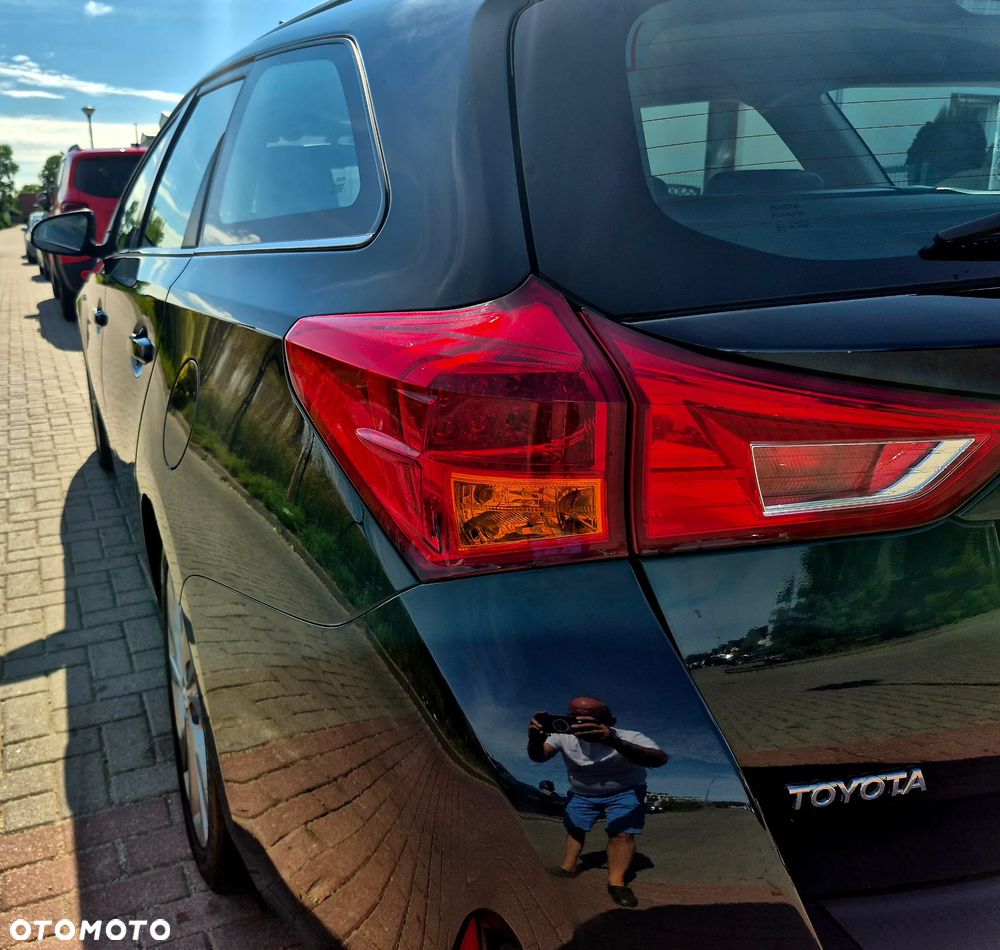Toyota Auris - 12