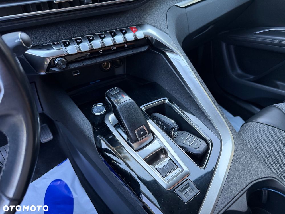 Peugeot 5008 BlueHDI 130 EAT8 Allure Business-Paket - 37
