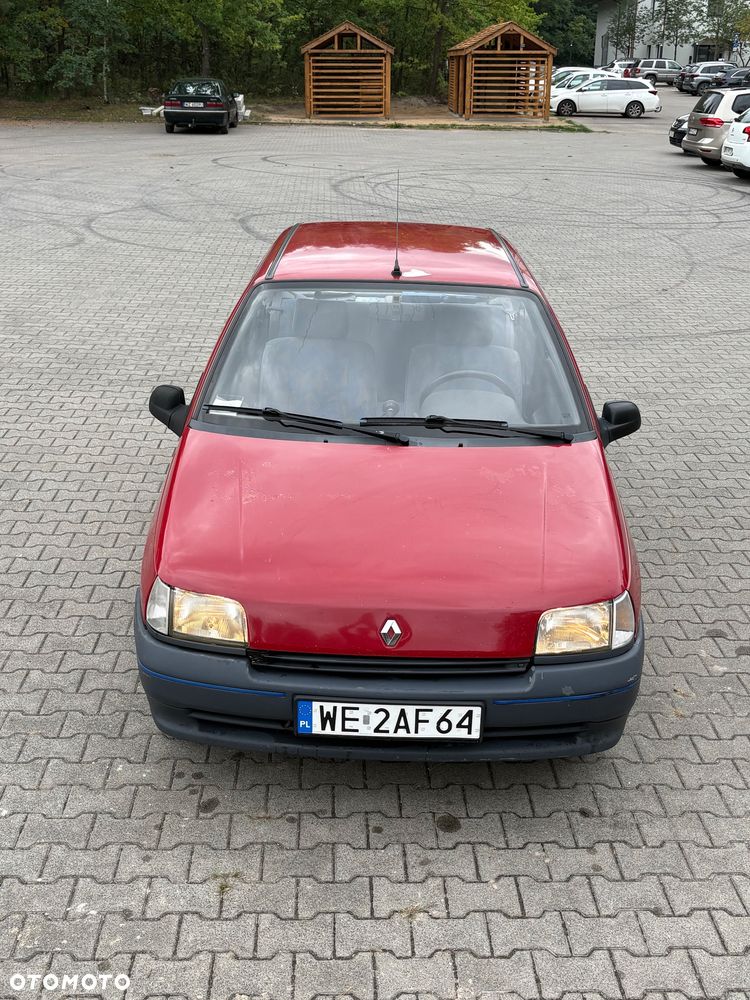 Renault Clio 1.2 RN - 8