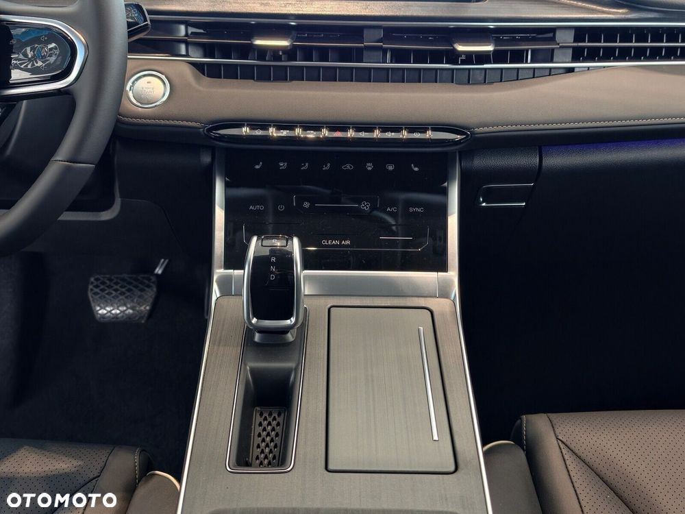 Chery Tiggo 4 1.5 GDI HEV Prestige DHT - 18