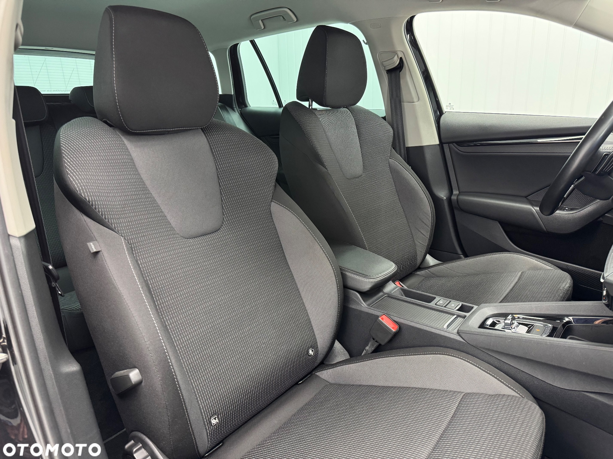 Skoda Octavia 1.5 TSI ACT Ambition DSG - 25