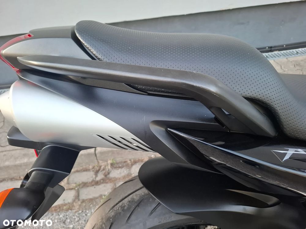 Yamaha FZ6 - 16