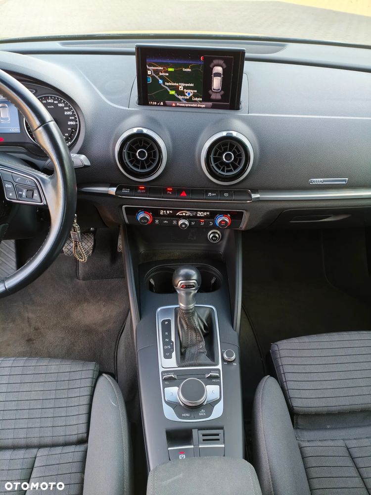 Audi A3 Sportback 1.6 TDI S tronic Attraction - 33