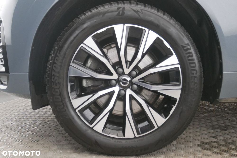 Volvo XC 60 B4 D Plus Dark - 14
