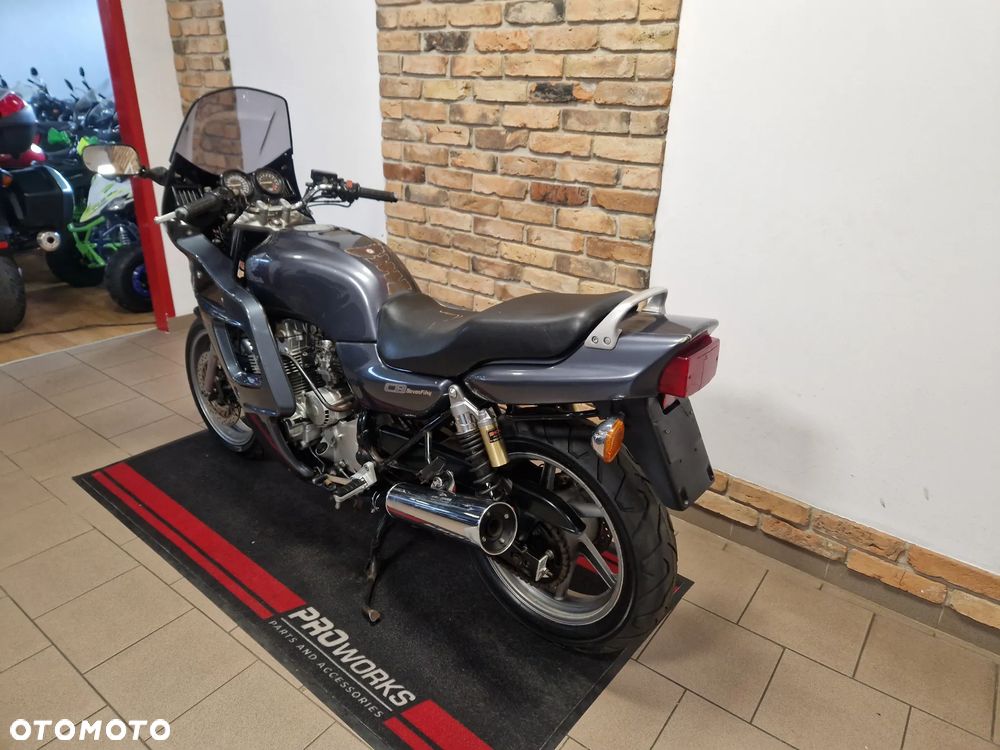 Honda CB - 11