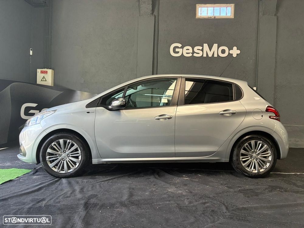 Peugeot 208 1.2 PureTech Style - 4