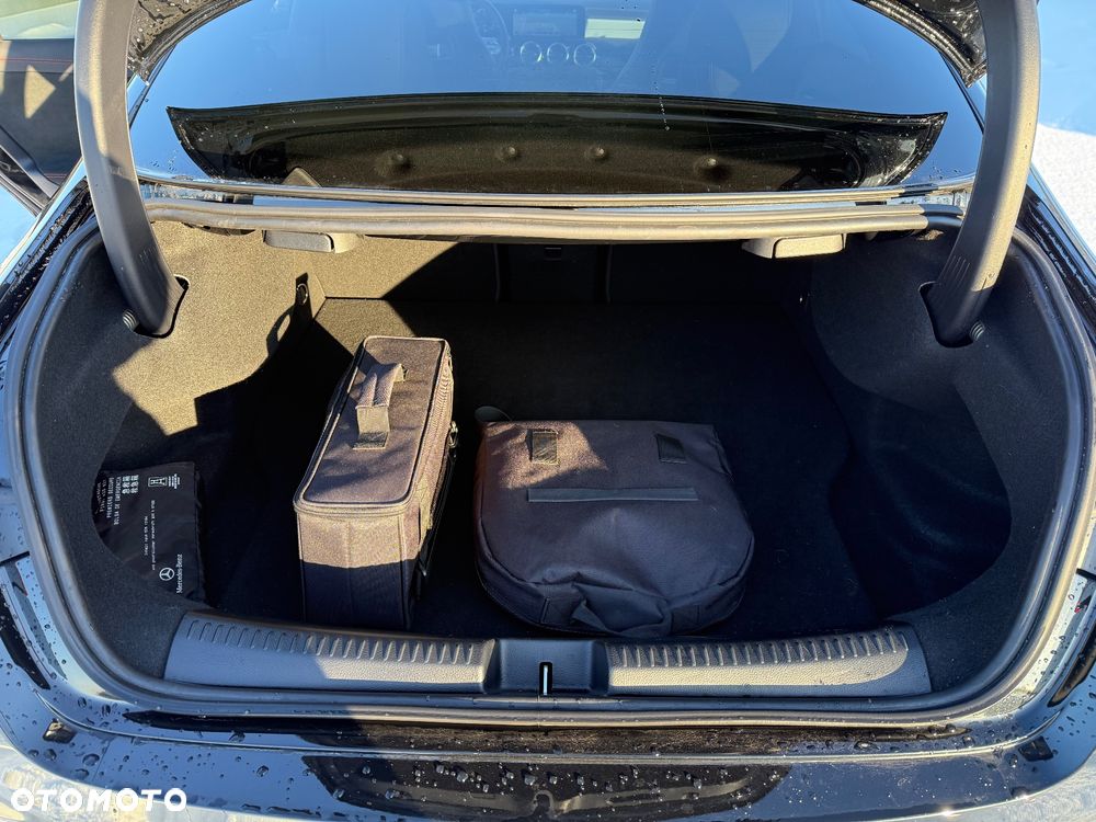 Mercedes-Benz CLA 250 e PHEV AMG Line 8G-DCT - 24