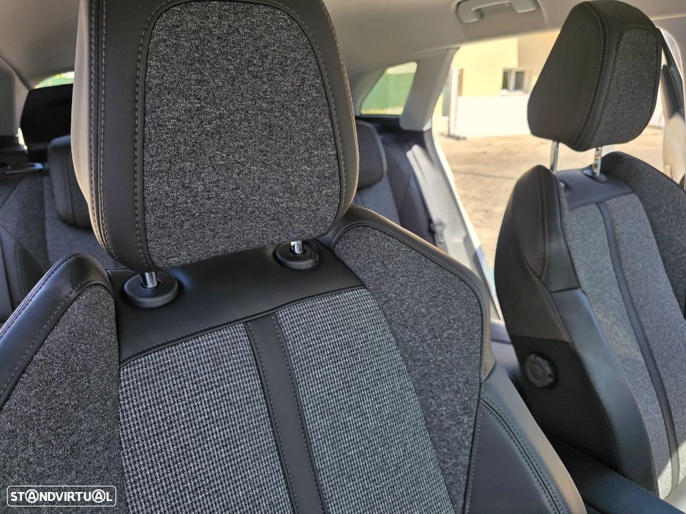 Peugeot 3008 1.2 PureTech Allure Pack - 20