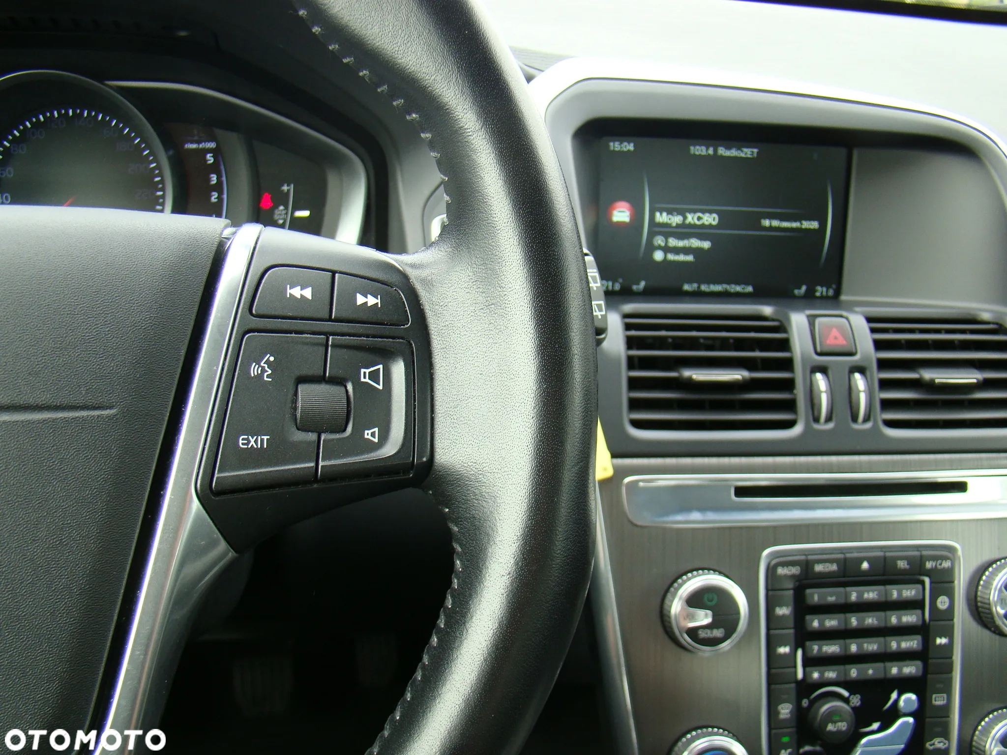 Volvo XC 60 D4 Momentum Pro - 30