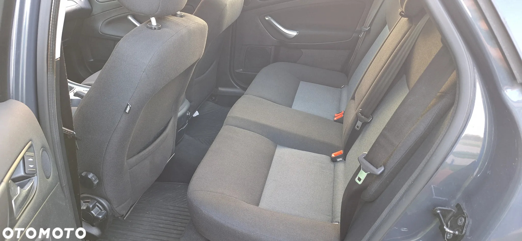 Ford Mondeo 2.0 TDCi Titanium - 10
