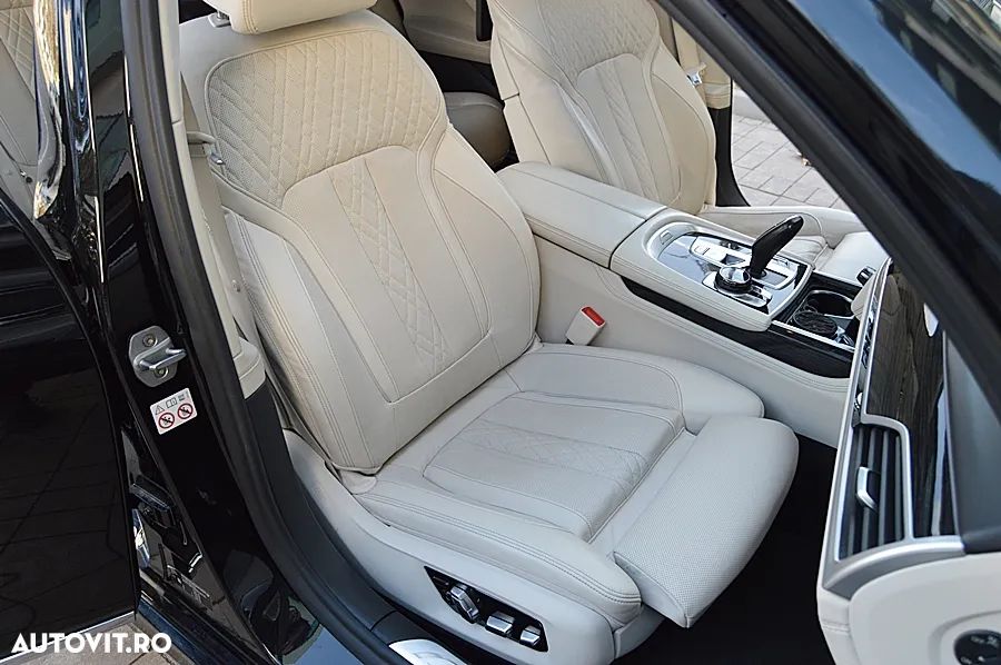 BMW Seria 7 - 37