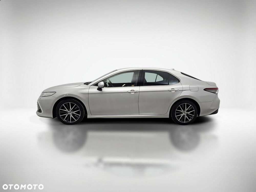 Toyota Camry 2.5 Hybrid Executive CVT - 3
