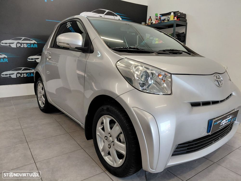 Toyota iQ 1.0 VVT-i - 2