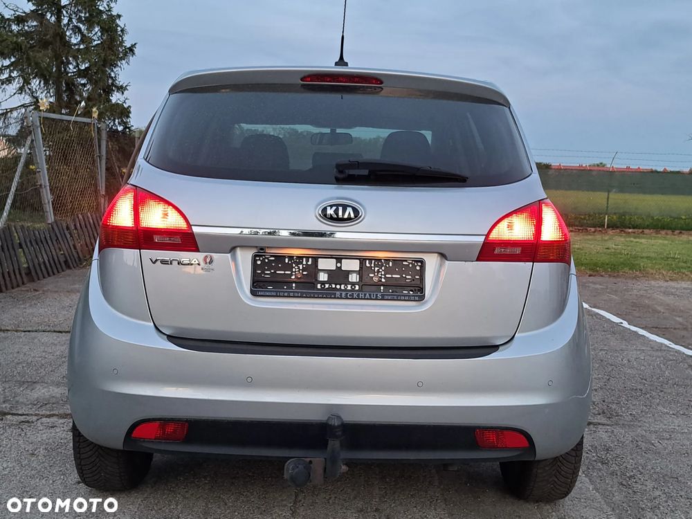 Kia Venga 1.6 CVVT Automatik Fifa World Cup Edition - 34