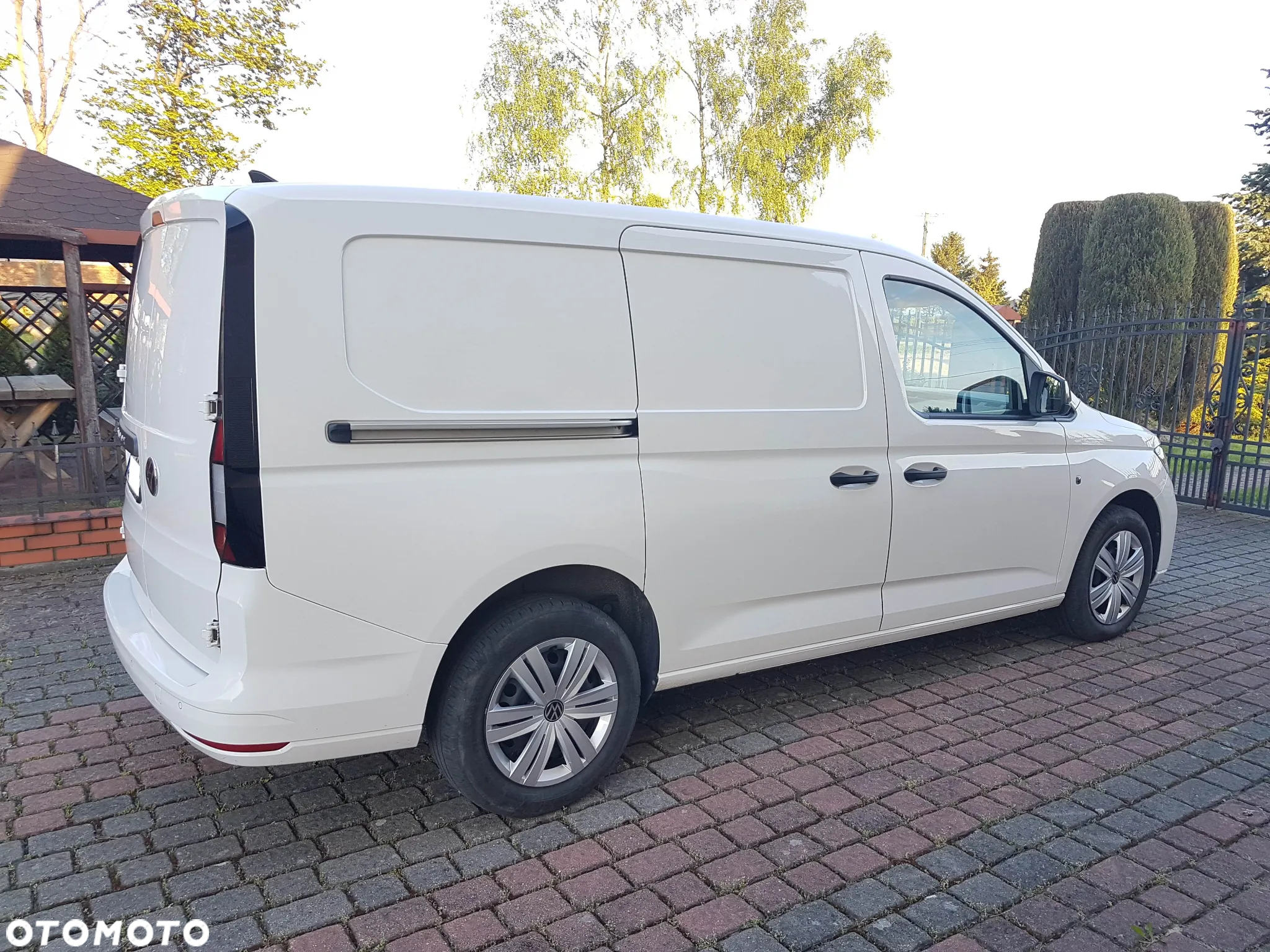 Volkswagen Caddy - 10
