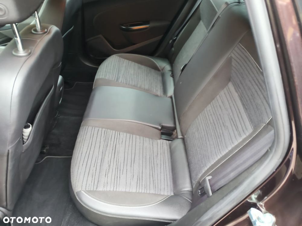 Opel Astra 1.4 T Cosmo S&S - 11