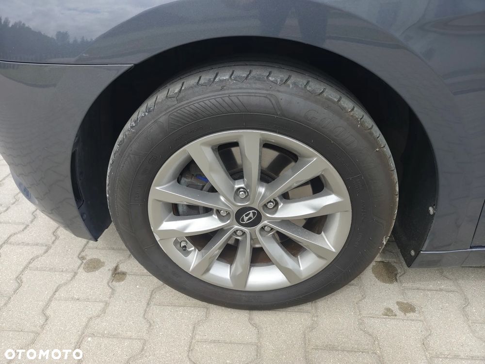 Hyundai i40 1.6 GDI Comfort + - 35