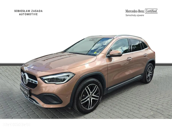 Mercedes-Benz GLA 200 4-Matic Progressive