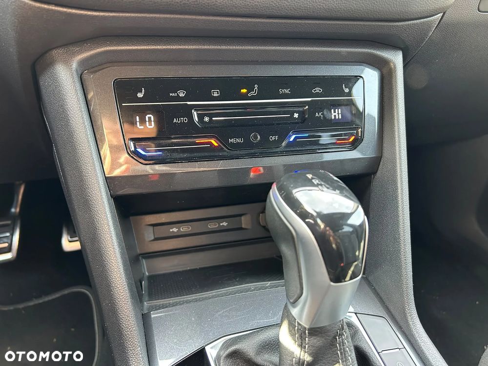 Volkswagen Tiguan 2.0 TDI SCR 4MotION DSG R-Line - 19