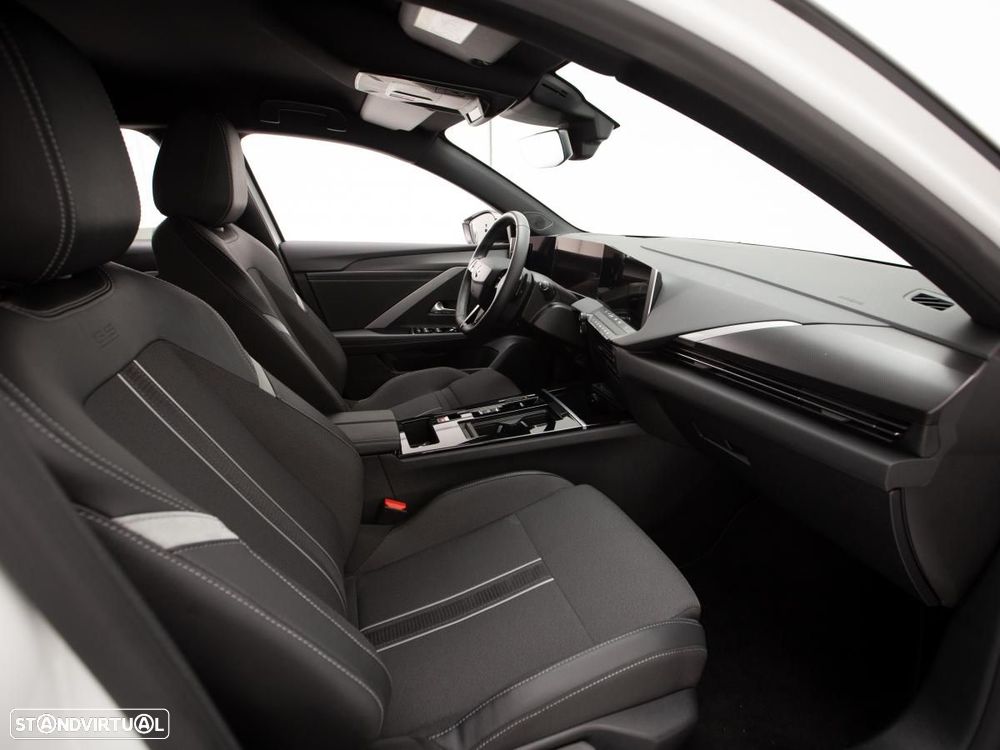 Opel Astra 1.2 T Elegance Aut. - 10