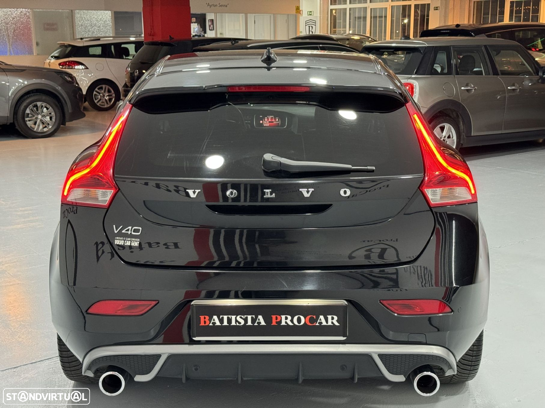 Volvo V40 2.0 D2 R-Design - 8